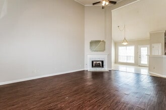 3143 Woodland Pine Dr, Unit Z43 in Lakeland, TN - Foto de edificio - Building Photo