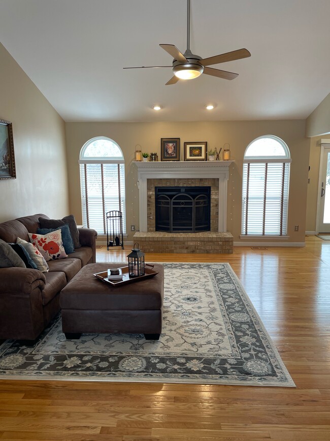 16 Sea Pines Ct in O'Fallon, MO - Building Photo - Building Photo