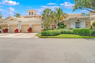 3960 Deer Crossing Ct in Naples, FL - Building Photo - Building Photo