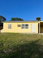 2343 Old Dixie Hwy SE in Vero Beach, FL - Building Photo - Building Photo