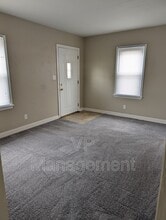 3221 Boies Ave in Davenport, IA - Building Photo - Building Photo