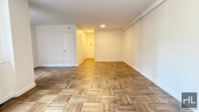 East 79th Street in New York, NY - Building Photo - Building Photo