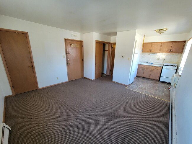 6535 Beloit Rd in West Allis, WI - Building Photo - Building Photo