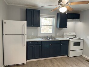 1202 Hoover Ave in High Point, NC - Building Photo - Building Photo