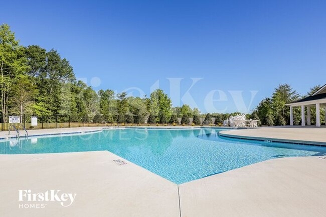 423 Stonefence Dr in Greenville, SC - Building Photo - Building Photo