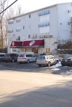 131 Acres Rd in Monroe, NY - Foto de edificio - Building Photo
