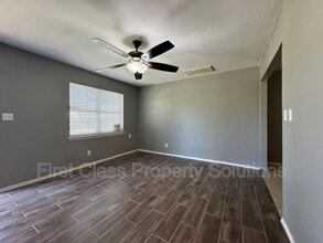 704 N Gale Ave in Moore, OK - Building Photo - Building Photo