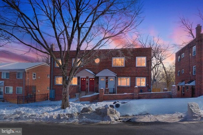 property at 146 Joliet St