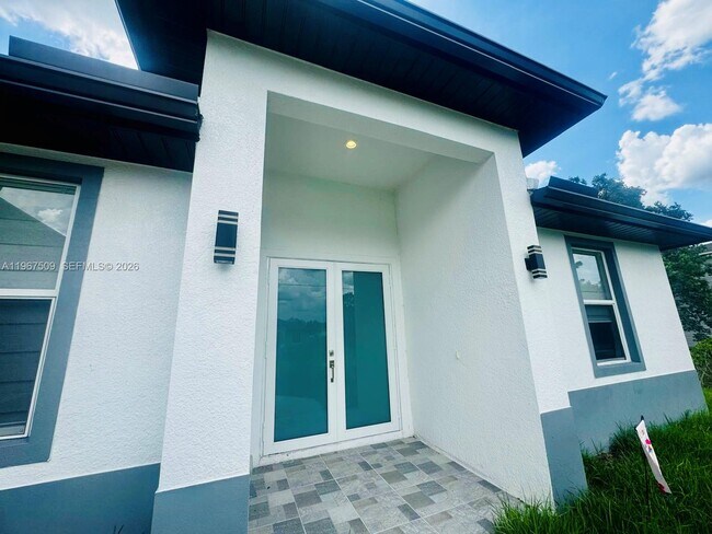 1731 Unice Ave N in Lehigh Acres, FL - Building Photo - Building Photo