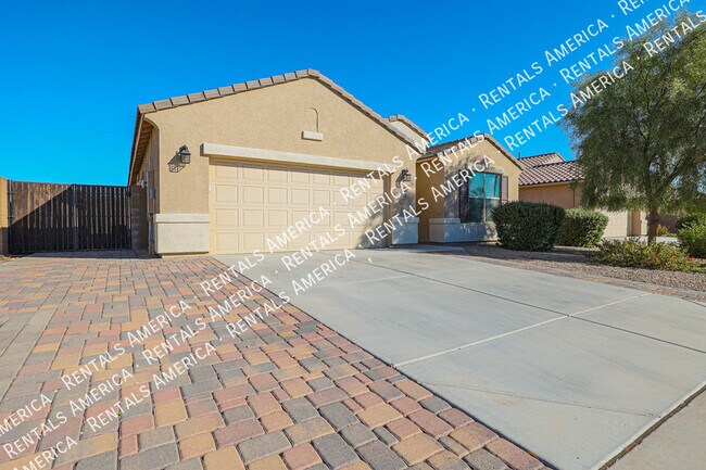13560 W Briles Rd in Peoria, AZ - Building Photo - Building Photo