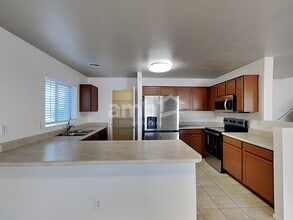 3228 W Wayland Dr in Phoenix, AZ - Building Photo - Building Photo