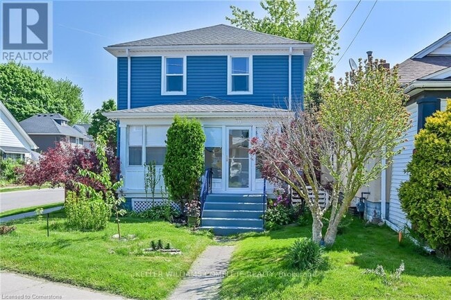 property at 50 York St