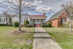 1704 Lake Ave in Tuscaloosa, AL - Building Photo