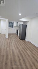 9 Vickery St in Whitby, ON - Building Photo - Building Photo