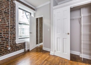 432 E 13th St, Unit 14 in New York, NY - Building Photo - Building Photo