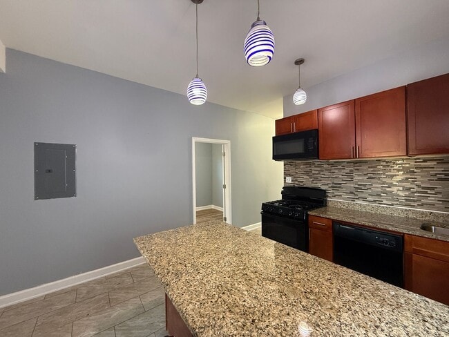 9738 S Ave L in Chicago, IL - Foto de edificio - Building Photo