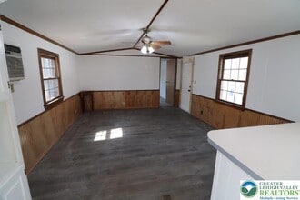 238 Birchwood Ln in Saylorsburg, PA - Foto de edificio - Building Photo