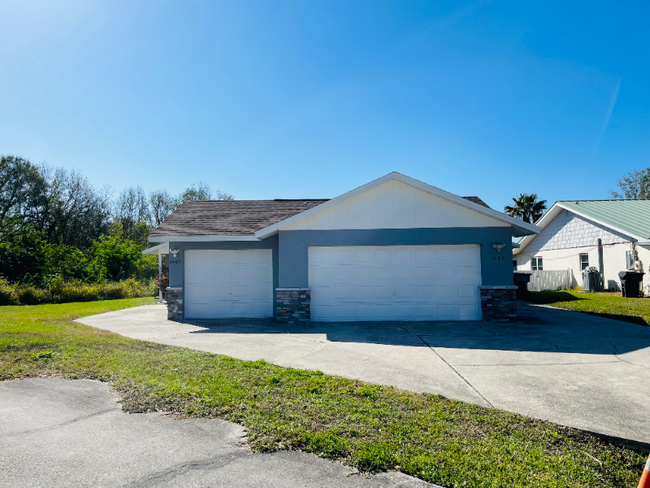 5647 Struthers Ct in Winter Haven, FL - Foto de edificio - Building Photo