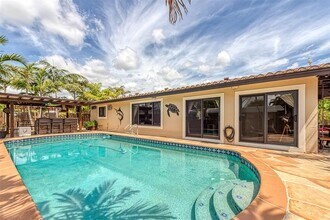 300 SE 7th St in Pompano Beach, FL - Building Photo - Building Photo