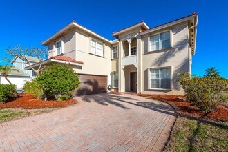 102 Ibisca Terrace in Royal Palm Beach, FL - Building Photo - Building Photo