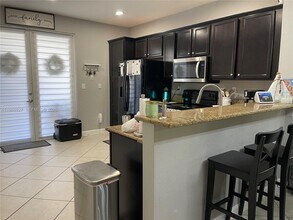 16963 SW 92nd St in Miami, FL - Building Photo - Building Photo