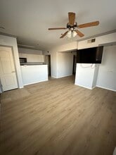 2134 E Broadway Rd, Unit 1034 in Tempe, AZ - Foto de edificio - Building Photo