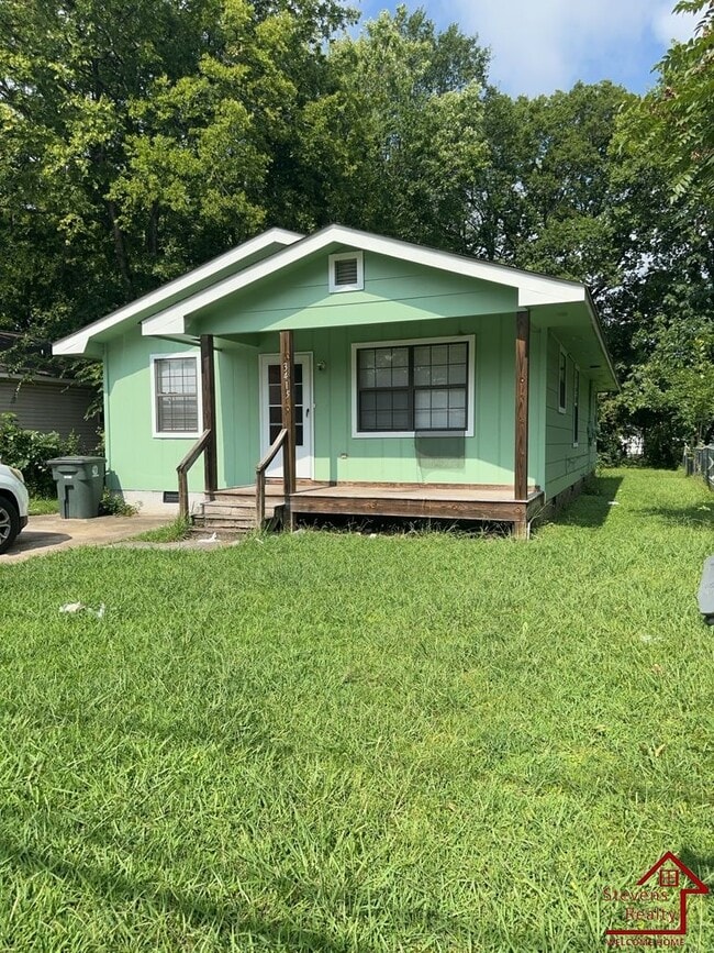 property at 3415 4th Ave