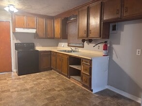 3078 Oak Forest Dr in Jackson, MS - Building Photo - Building Photo