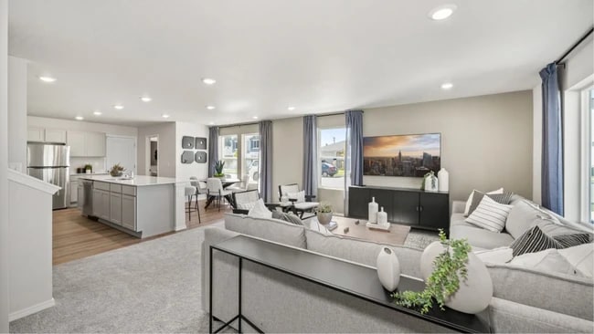 130 E Spirea Ln in Hayden, ID - Building Photo - Building Photo