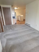 Cedar Apartments in Seattle, WA - Building Photo - Building Photo