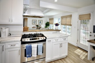 529 Fern Glen in San Diego, CA - Building Photo - Building Photo