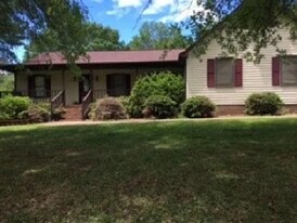 128 Country Ln in Easley, SC - Building Photo