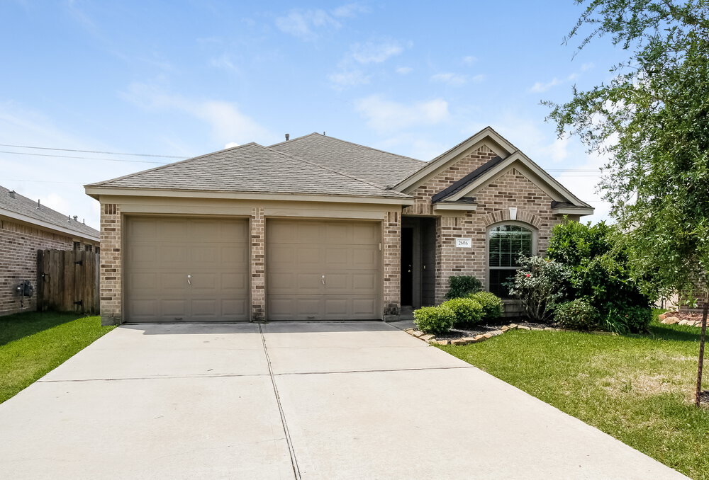 2606 Winding Creek Way in Conroe, TX - Foto de edificio