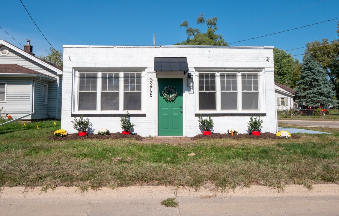 3206 Scott Ave in Des Moines, IA - Foto de edificio