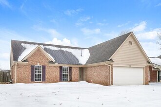 1801 Cherry Creek Dr in Southaven, MS - Building Photo - Building Photo