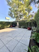 2245 Garnet Ave in San Diego, CA - Building Photo - Building Photo