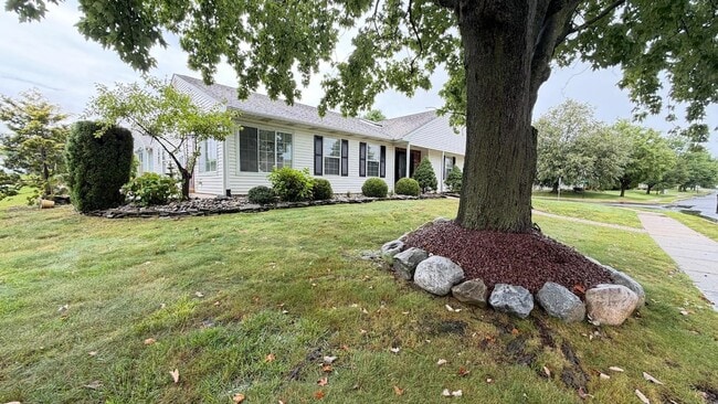property at 2 Windmill Ct