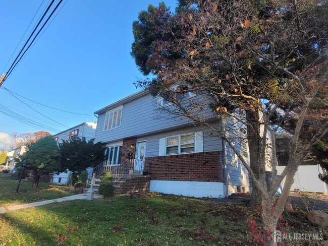 249 Olsen St in South Amboy, NJ - Building Photo - Building Photo
