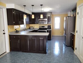 51 Macdonald Dr in Nashua, NH - Foto de edificio - Building Photo