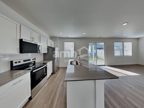 4744 85th Dr NE in Marysville, WA - Building Photo - Building Photo