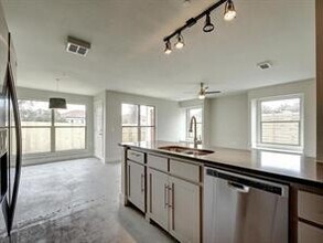 11805 Alpheus Ave in Austin, TX - Building Photo - Building Photo