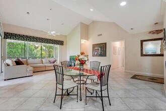 7599 Cinebar Dr in Boca Raton, FL - Building Photo - Building Photo