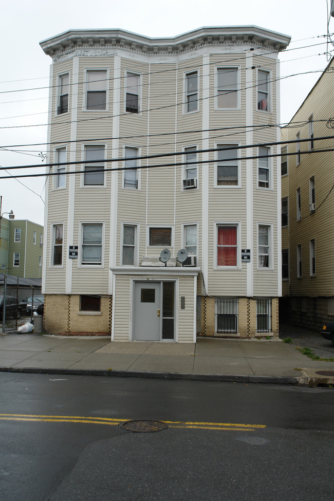 41 Radford St