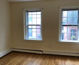 27 Phillips St, Unit 1 in Boston, MA - Building Photo - Building Photo