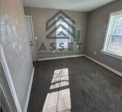 824 W 2nd St in Edmond, OK - Building Photo - Building Photo