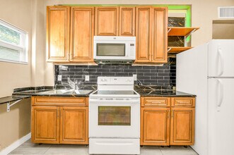 751 NW 2nd St in Boynton Beach, FL - Building Photo - Building Photo