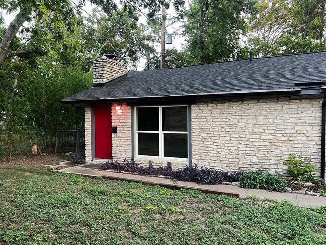 8005 Brockman St in Austin, TX - Building Photo - Building Photo