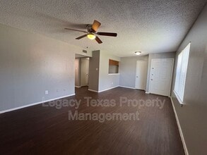 1712 Short St in Cleburne, TX - Building Photo - Building Photo