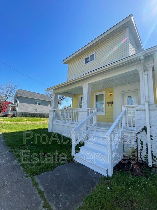 815 W 34th St in Norfolk, VA - Building Photo