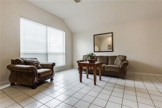 3516 Kales Ln in Flower Mound, TX - Foto de edificio - Building Photo